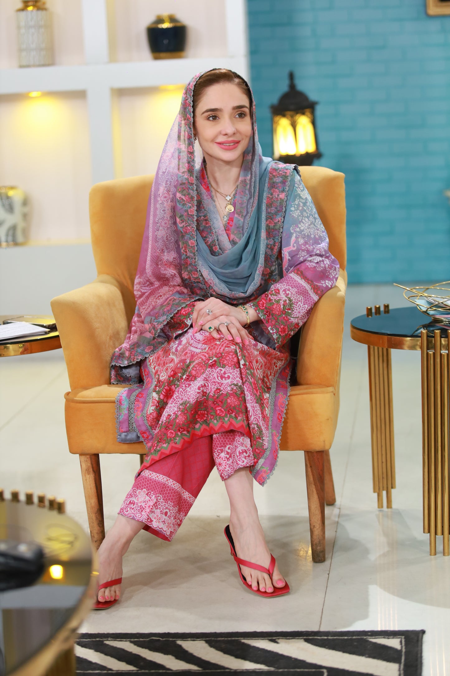 Juggun Kazim Spotted in “Gul-e-Anarbar