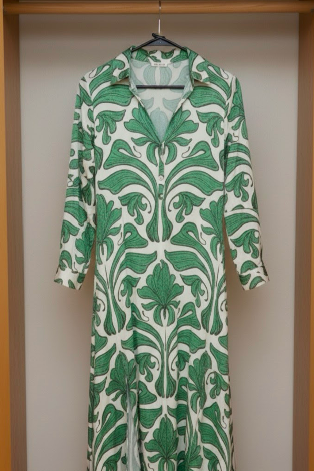 Emerald Sycamore Leaf