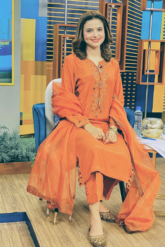 Mahum Zahid spotted in Farah. K