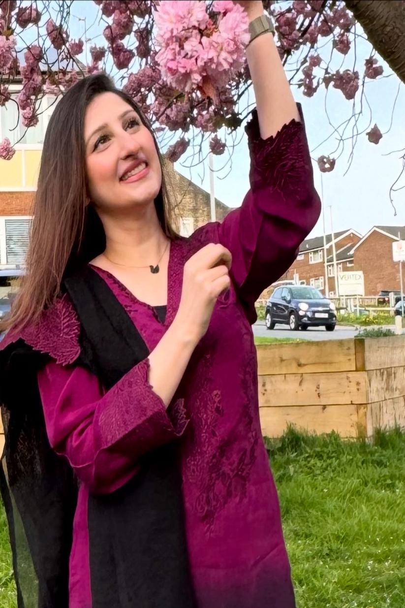 Spotted in “Baharay” dress!